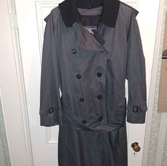 Burberry All Weather Trench Coat - Picture 10 of 10
